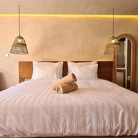 Shore Thing Gili Air Beachfront Apartment Eksteriør bilde