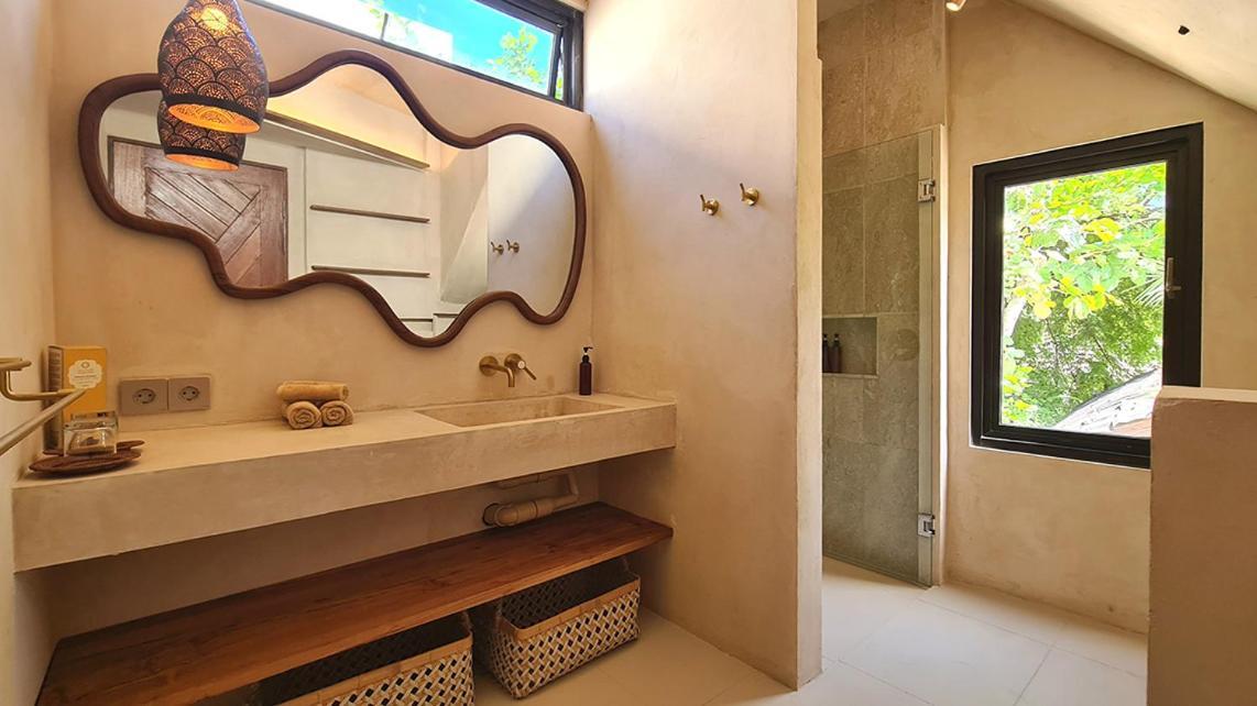 Shore Thing Gili Air Beachfront Apartment Eksteriør bilde
