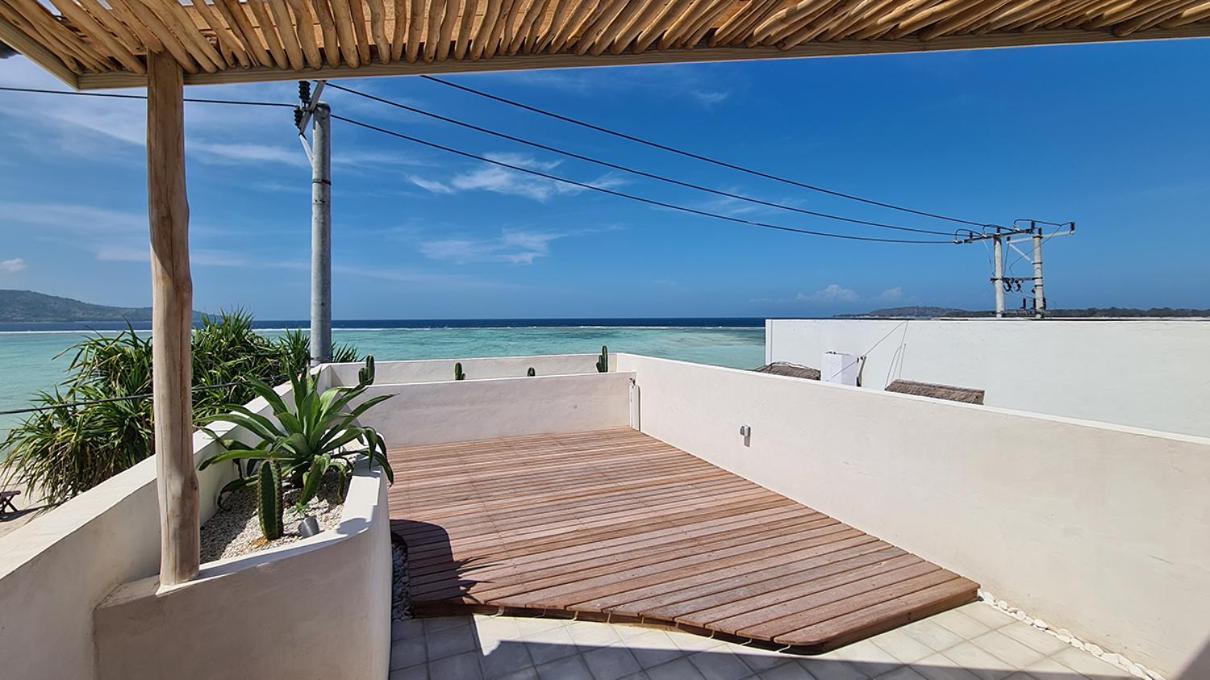 Shore Thing Gili Air Beachfront Apartment Eksteriør bilde